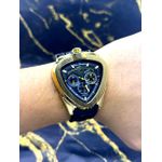 MODELO LAMBORGHINI DOURADO PULSEIRA PRETA