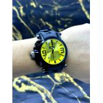 OAKLEY QUARTZ FUNDO AMARELO