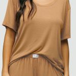 17.01.112 CONJUNTO LISO OCRE - CARAMELO