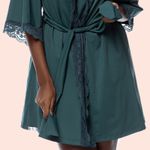 8345A ROBE RENDA - PAVAO