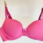 SUTIÃ MEIA TAÇA COM BOJO E ARO E COM BASE EMBUTIDA EM MICROFIBRA - SANDIA