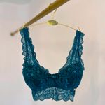 SUTIÃ COM ALÇAS LARGAS COM BOJO E ARO EM RENDA - PAVAO