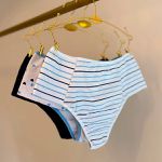 KIT DE CALCINHA HOT PANTS ALGODÃO - COM 03 PEÇAS - LISTRA/CORACOES/MARINHO