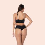 TOP SEM ARO COM BOJO REMOVÍVEL EM MICROFIBRA - PRETO