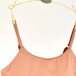 TOP SEM ARO COM BOJO REMOVÍVEL EM MICROFIBRA - AMENDOA