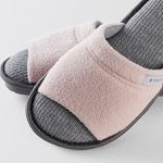 CHINELO ATOALHADO E COTELE - CINZA E ROSE