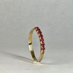 Meia Aliança Rubi Ouro 18K