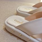 Flat Lari Off White