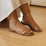 Sandália Renata Dourado