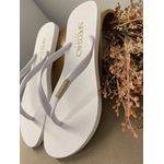 Chinelo Branco