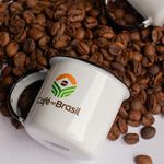 Kit Café Torrado em Grãos e Duas Xícaras Café no Brasil
