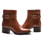 Bota/Coturno Feminina Kader Woman Couro Confort Cravo