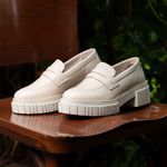 MOCASSIM FEMININO KADER WOMAN OFF WHITE 