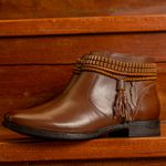 Bota Feminina Kader Woman Couro Chocolate