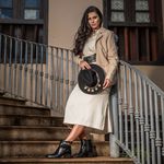 Bota Feminina Coturno Cano Curto Detalhe Fivela