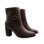 Bota Feminina em Couro Cacau Calprado