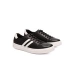 Tênis Casual em Couro Preto com Detalhes Branco Calprado