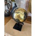 Globo Decorativo Base Resina Plástico E Metal Preto 21 Cm