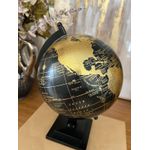 Globo Decorativo Base Resina Plástico E Metal Preto 26 Cm