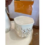 Caixa Decorativa Porcelana Branca e Dourado 10cm