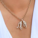 Colar Com Pingente De Pantera Cravejado Luxo