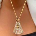 Colar Nossa Senhora Cravejada com Detalhe na Navete 
