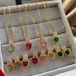 Conjunto de coração com pedra em zircônia 