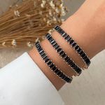 Pulseira com navetes fecho trava 