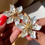 Brinco De Flor bijuteria fina