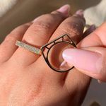Anel quadrado com detalhes cravejado linha Premium