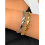 Pulseira na corrente de malha