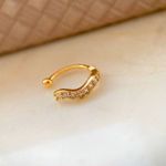 Piercing Fake ondulado Cravejado na Micro Zircônia 