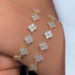 Pulseira de trevo delicada