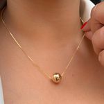 Colar com esfera grande lisa