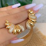 Brinco ear cuff trabalhado na micro zircônia 