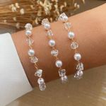 Pulseira de perolas e cristais 