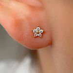 Brinco de flor TARRAXA BABY