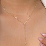 Colar gravatinha com ponto de luz 