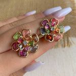 Brinco de flor na zircônia 