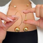 Brinco de gancho com esfera