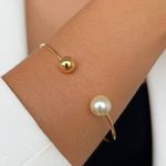 Bracelete de esfera com perola 