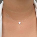 Colar de nylon de coração 