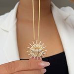 Colar religioso espirito santo cravejado 