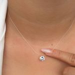 Colar de nylon com ponto de luz 