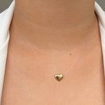 Colar de nylon com coração 