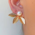 Brinco meia flor com perola 2 em 1