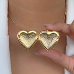  Pingente Relicário de coração