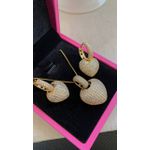 conjunto de coração cravejado