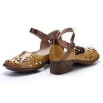 Sapato New Kelly em Couro cor Pesco J.Gean 