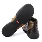 Bota Em Couro Vitore cor tamara J.Gean